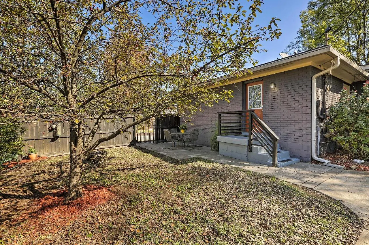 Holiday home Walk To Music Row Nashville Home In Edgehill!